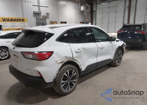 2022 Ford Escape Se z USA, uszkodzony, nr VIN 1FMCU9G63NUB97581